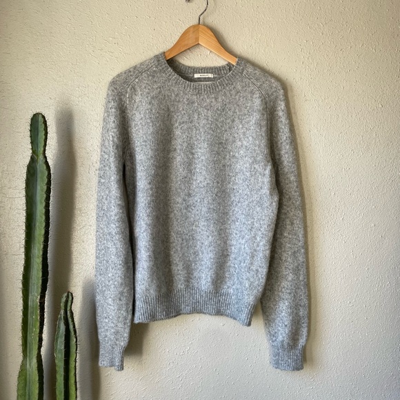 Abercrombie & Fitch Other - Abercrombie & Fitch Vintage Muscle Fit Crew Neck Sweater - Gray Medium